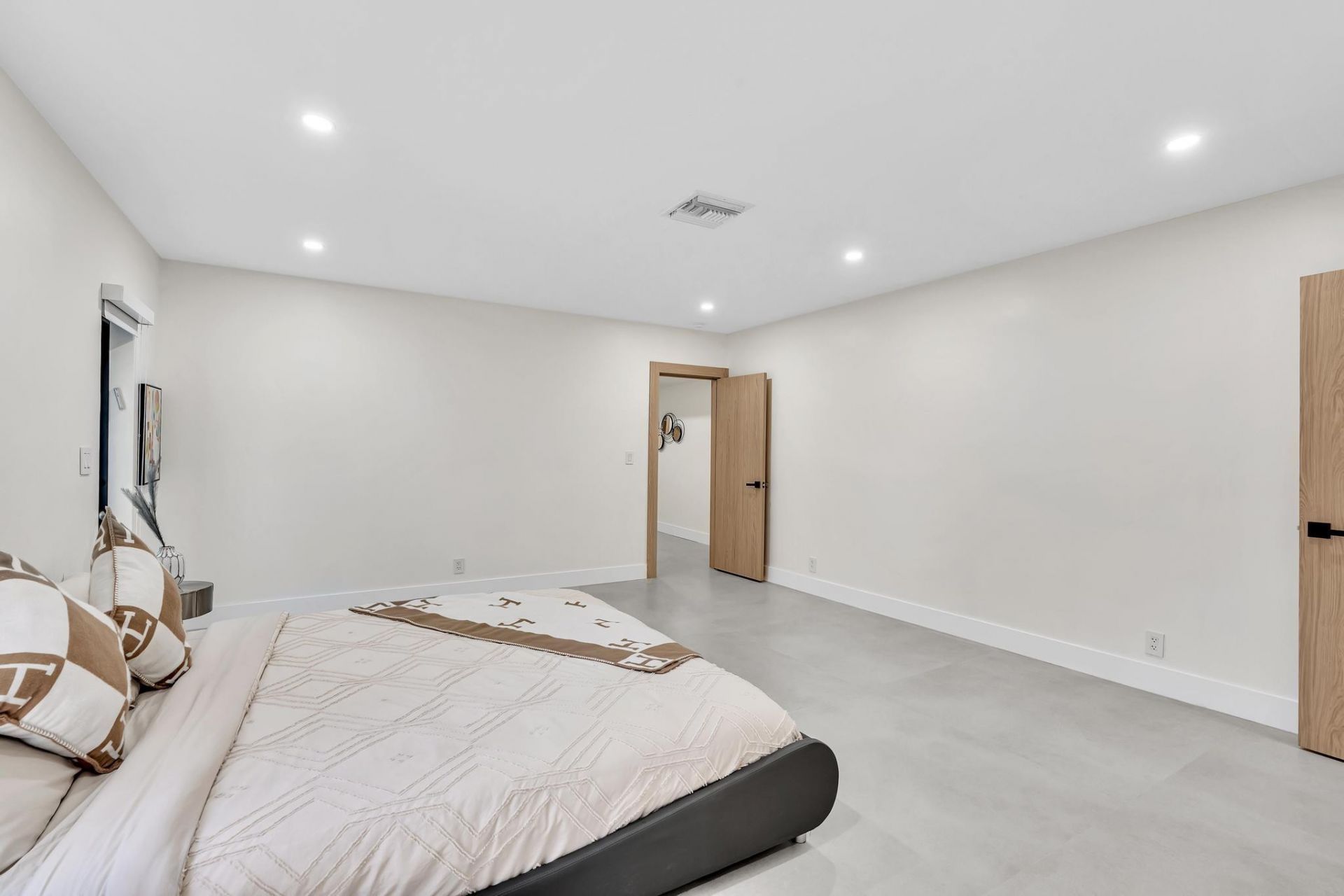 3111 N 52nd Avenue, Hollywood, FL 33021 Photo