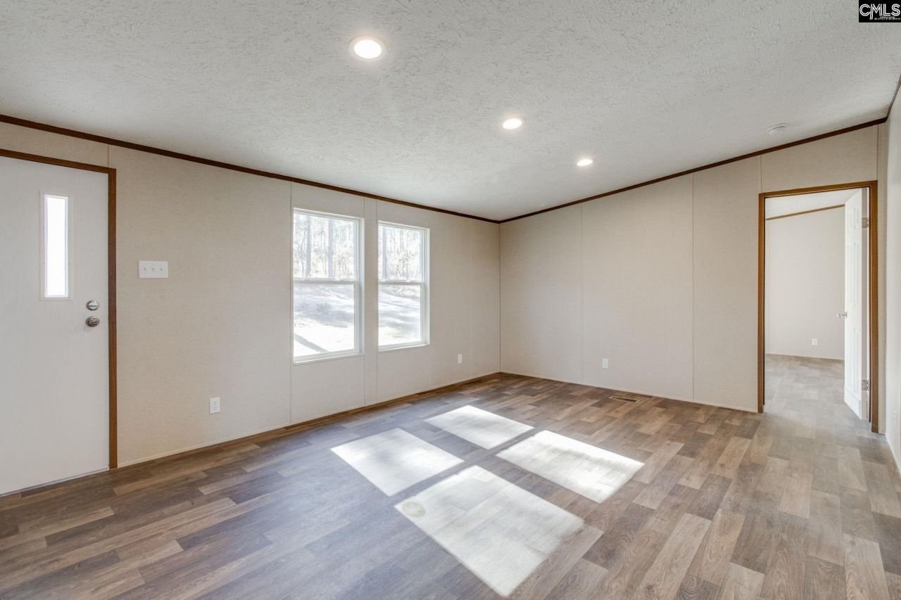 5339 Lockhart Road  Photo 7