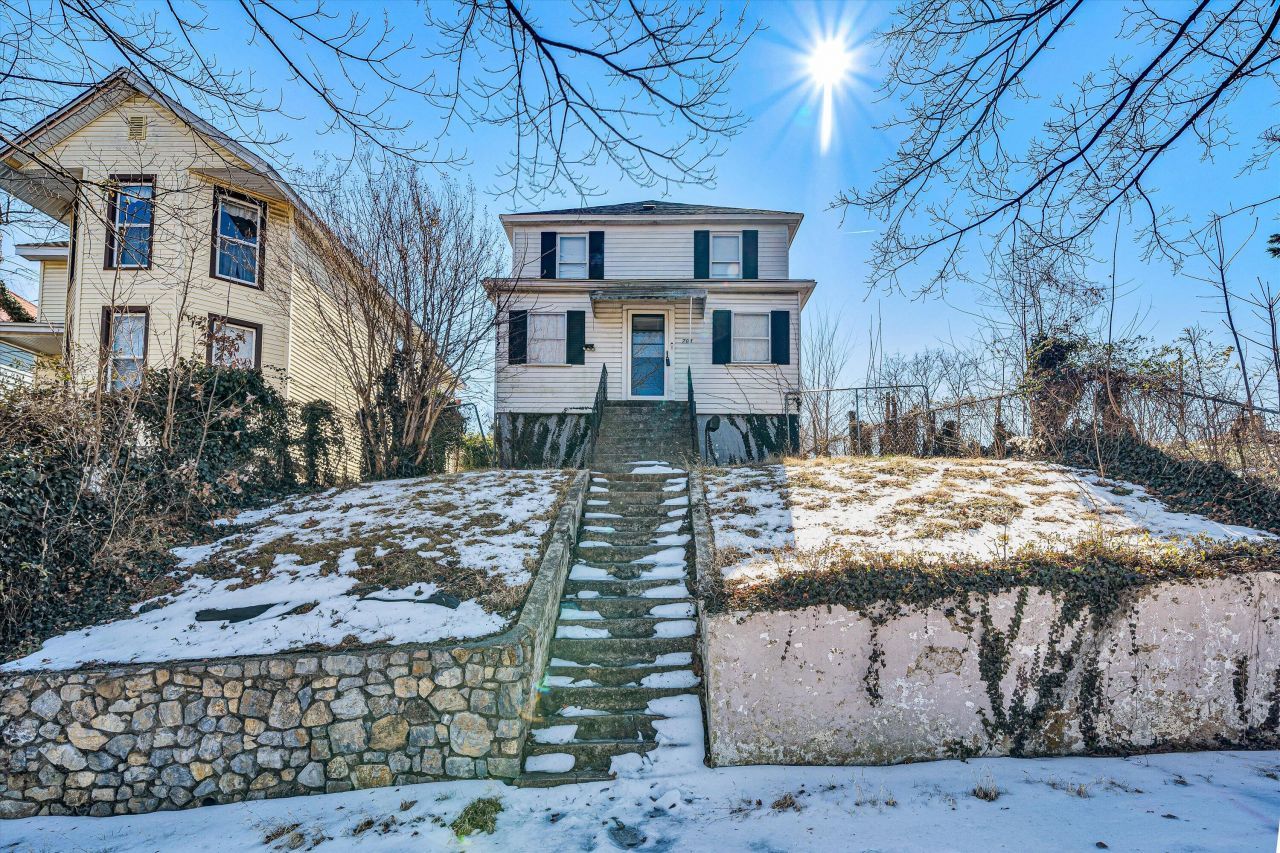 703 Elm Ave Se, Roanoke, VA 24013 Main Photo