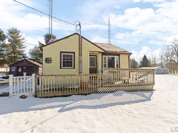 1785 N Rollin , Hudson, MI 49247