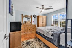 4220 Bradford Circle photo 4