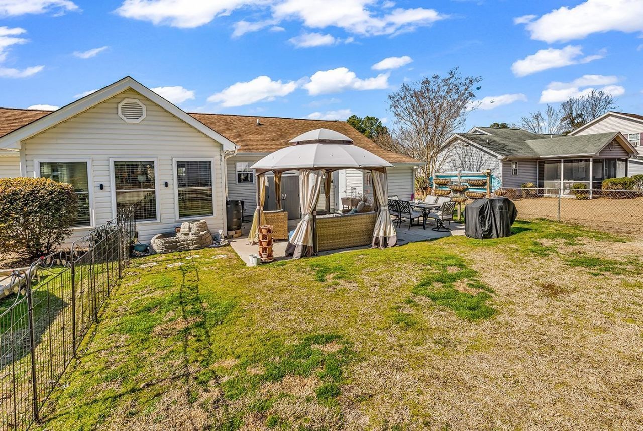 4220 Bradford Circle Photo 6