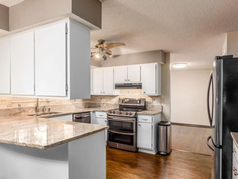 544 Waring Way, Columbus, OH 43213 Photo 19