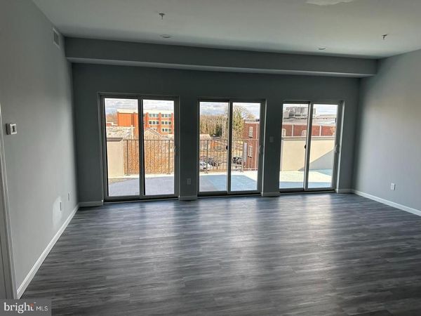 9414 BATTLE ST, Unit 302, MANASSAS, VA 20110