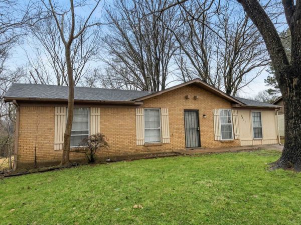 4627 CRYSTAL SPRINGS DR, Memphis, TN 38128