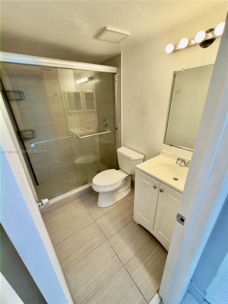 1086 N Hiatus Rd, Unit 1086, Pembroke Pines, FL 33026 Photo