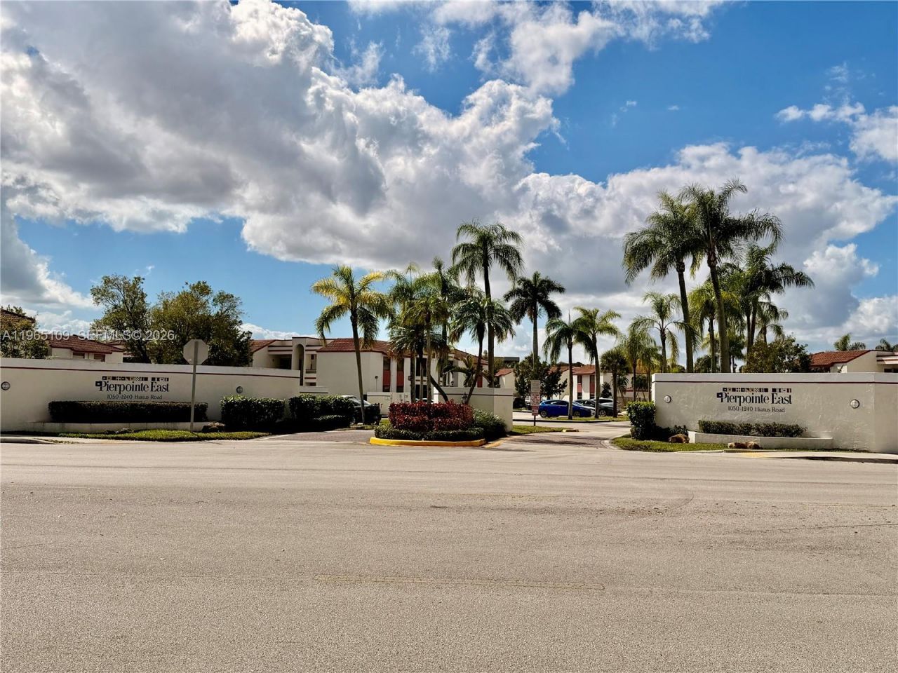 1086 N Hiatus Rd, Unit 1086, Pembroke Pines, FL 33026 Photo