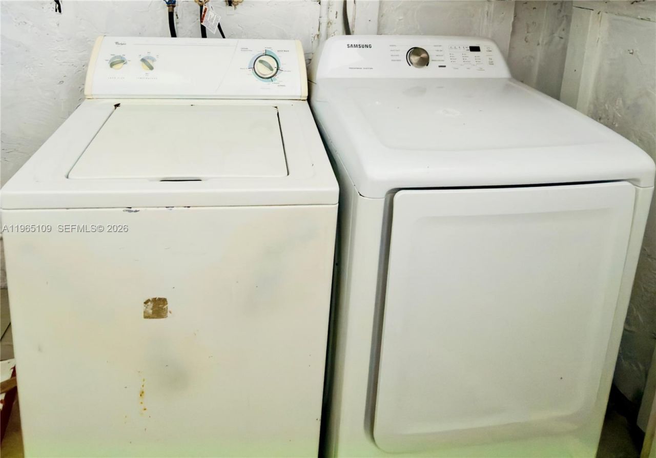 1086 N Hiatus Rd, Unit 1086, Pembroke Pines, FL 33026 Photo