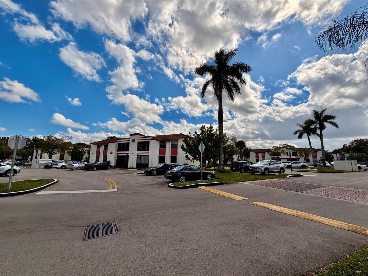 1086 N Hiatus Rd, Unit 1086, Pembroke Pines, FL 33026 Photo