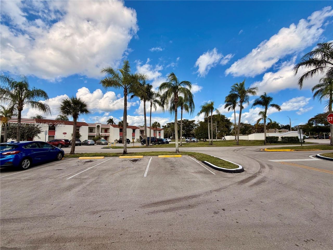 1086 N Hiatus Rd, Unit 1086, Pembroke Pines, FL 33026 Photo