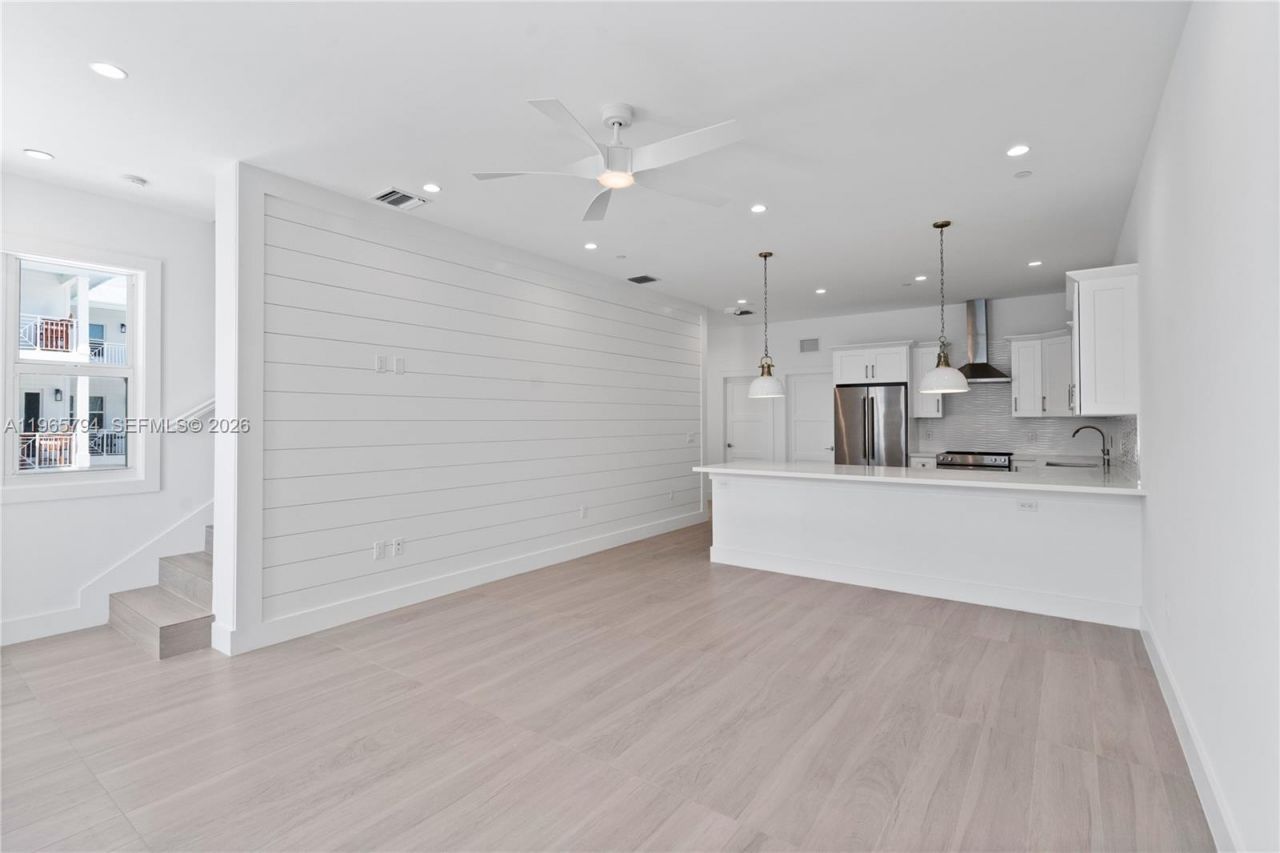 84745 Old Hwy , Unit 7, Islamorada, FL 33036 Photo