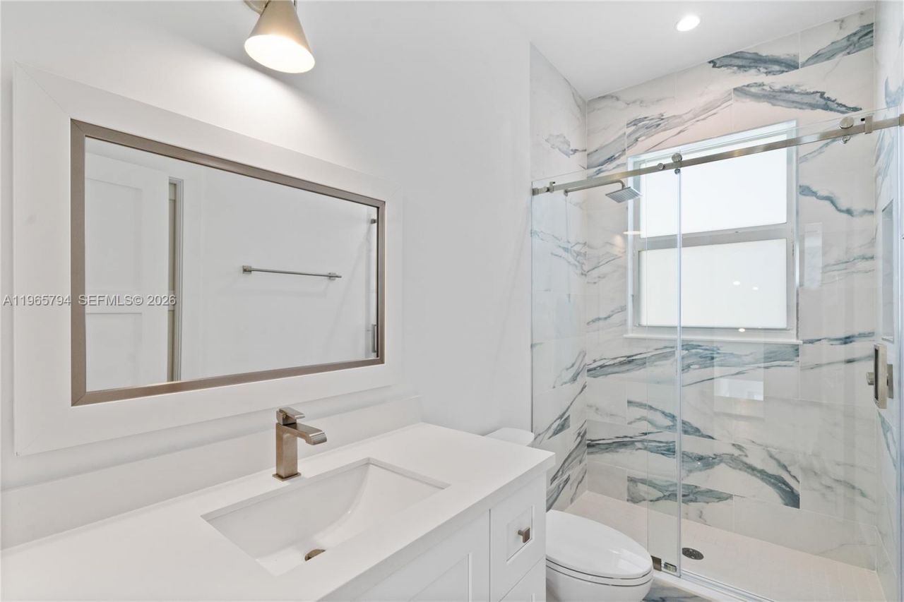 84745 Old Hwy , Unit 7, Islamorada, FL 33036 Photo