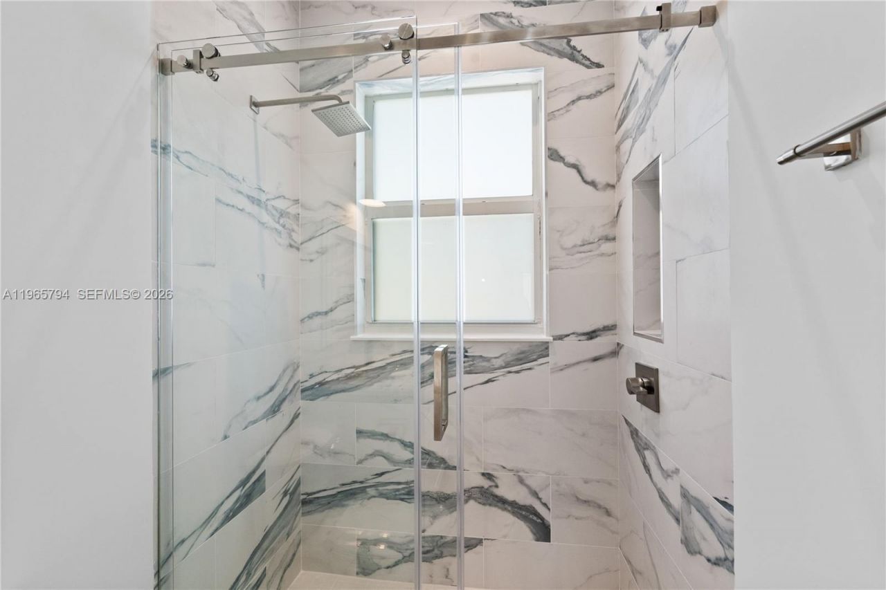 84745 Old Hwy , Unit 7, Islamorada, FL 33036 Photo