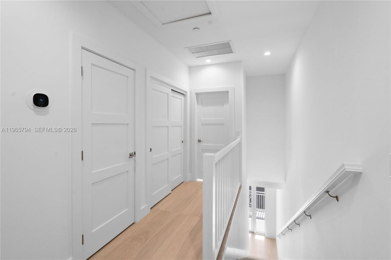 84745 Old Hwy , Unit 7, Islamorada, FL 33036 Photo