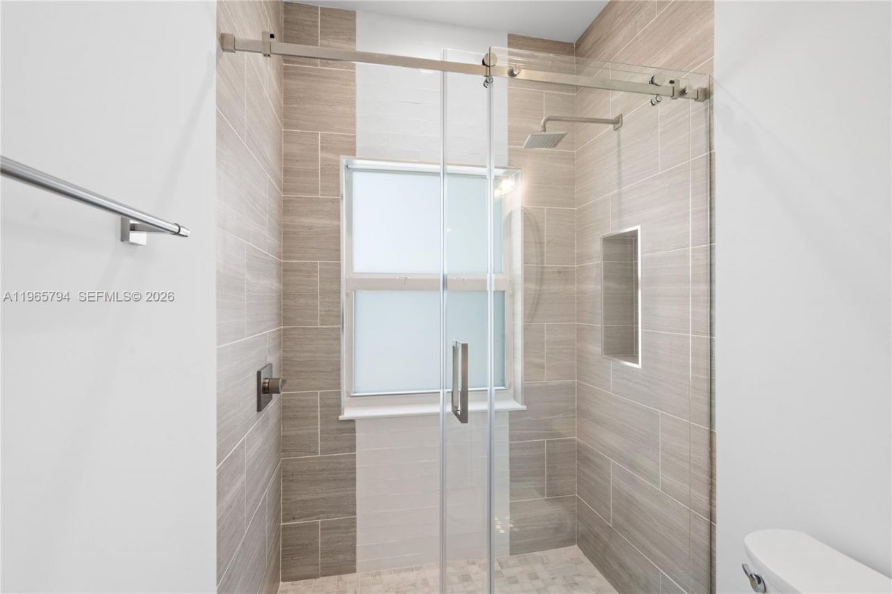 84745 Old Hwy , Unit 7, Islamorada, FL 33036 Photo