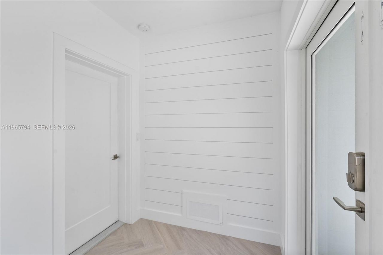 84745 Old Hwy , Unit 7, Islamorada, FL 33036 Photo