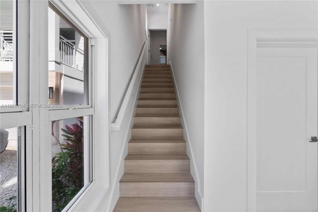 84745 Old Hwy , Unit 7, Islamorada, FL 33036 Photo