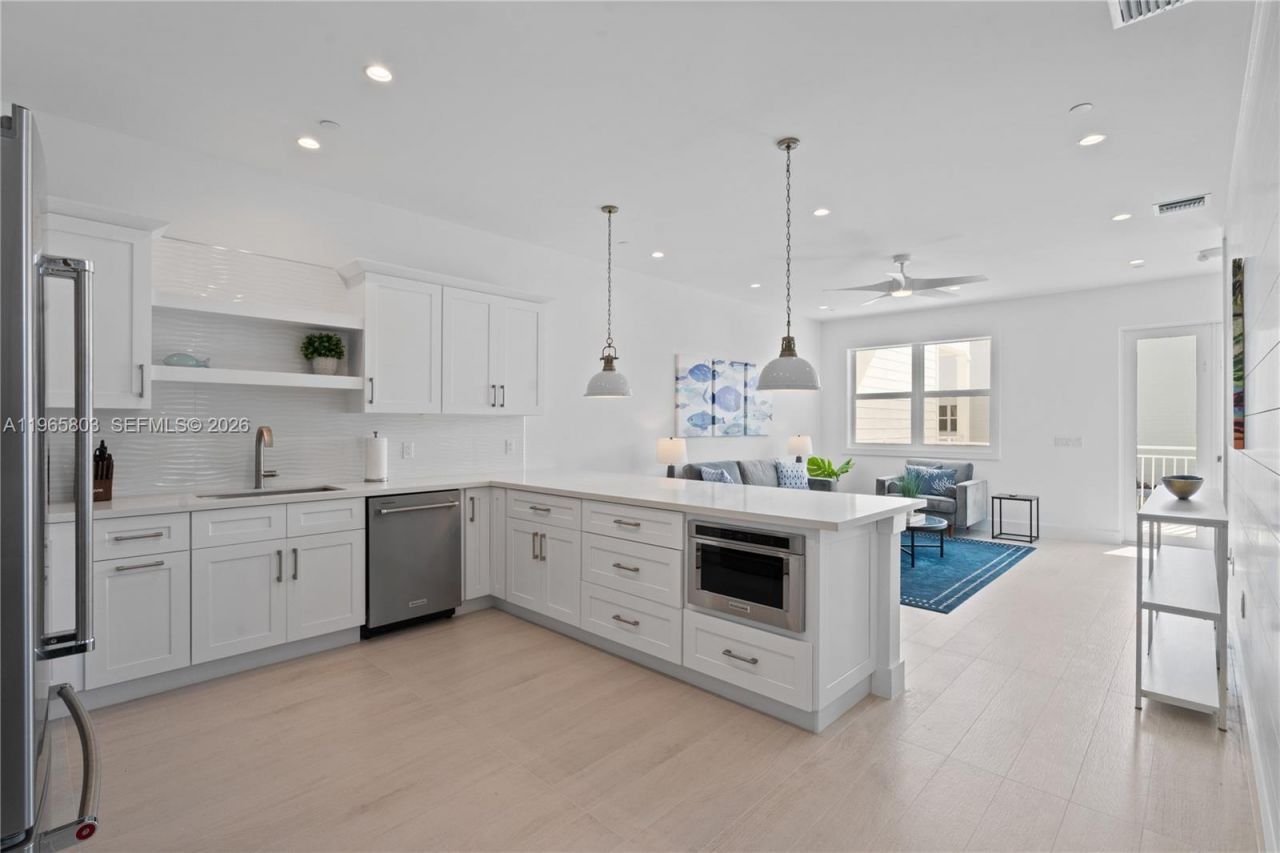 84745 Old Hwy , Unit 4, Islamorada, FL 33036 Photo