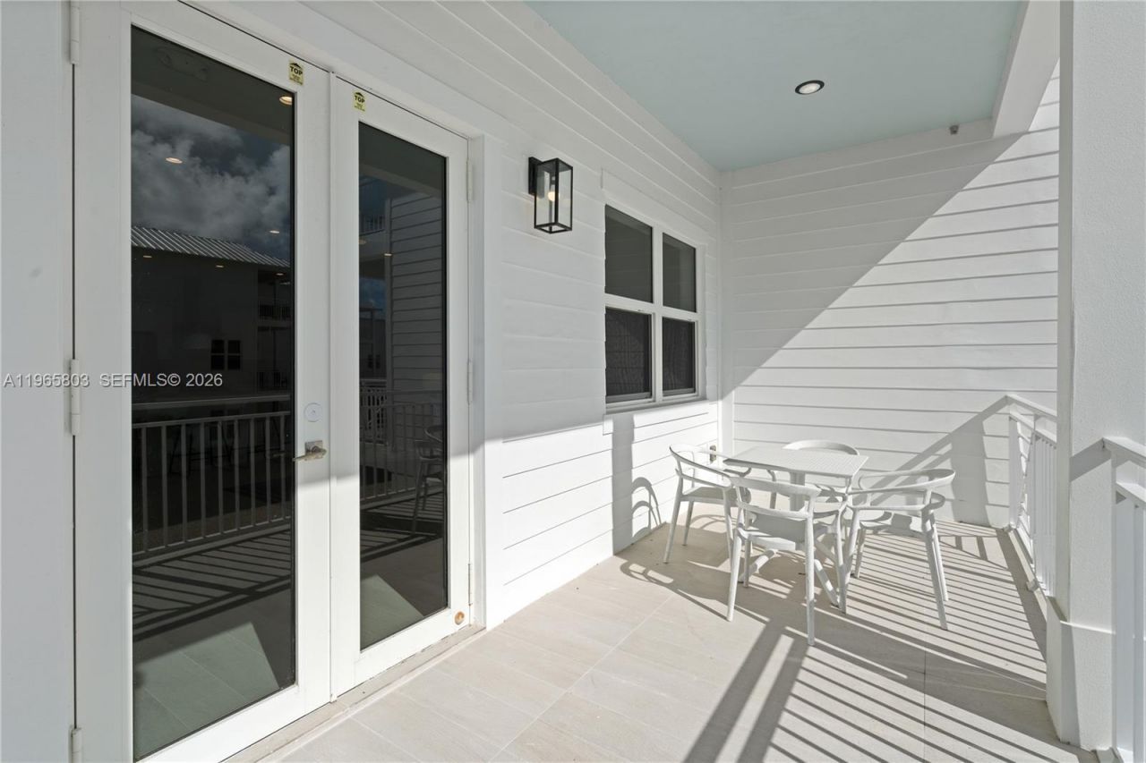 84745 Old Hwy , Unit 4, Islamorada, FL 33036 Photo