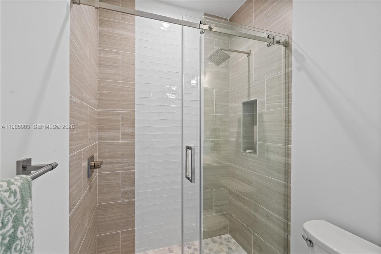 84745 Old Hwy , Unit 4, Islamorada, FL 33036 Photo