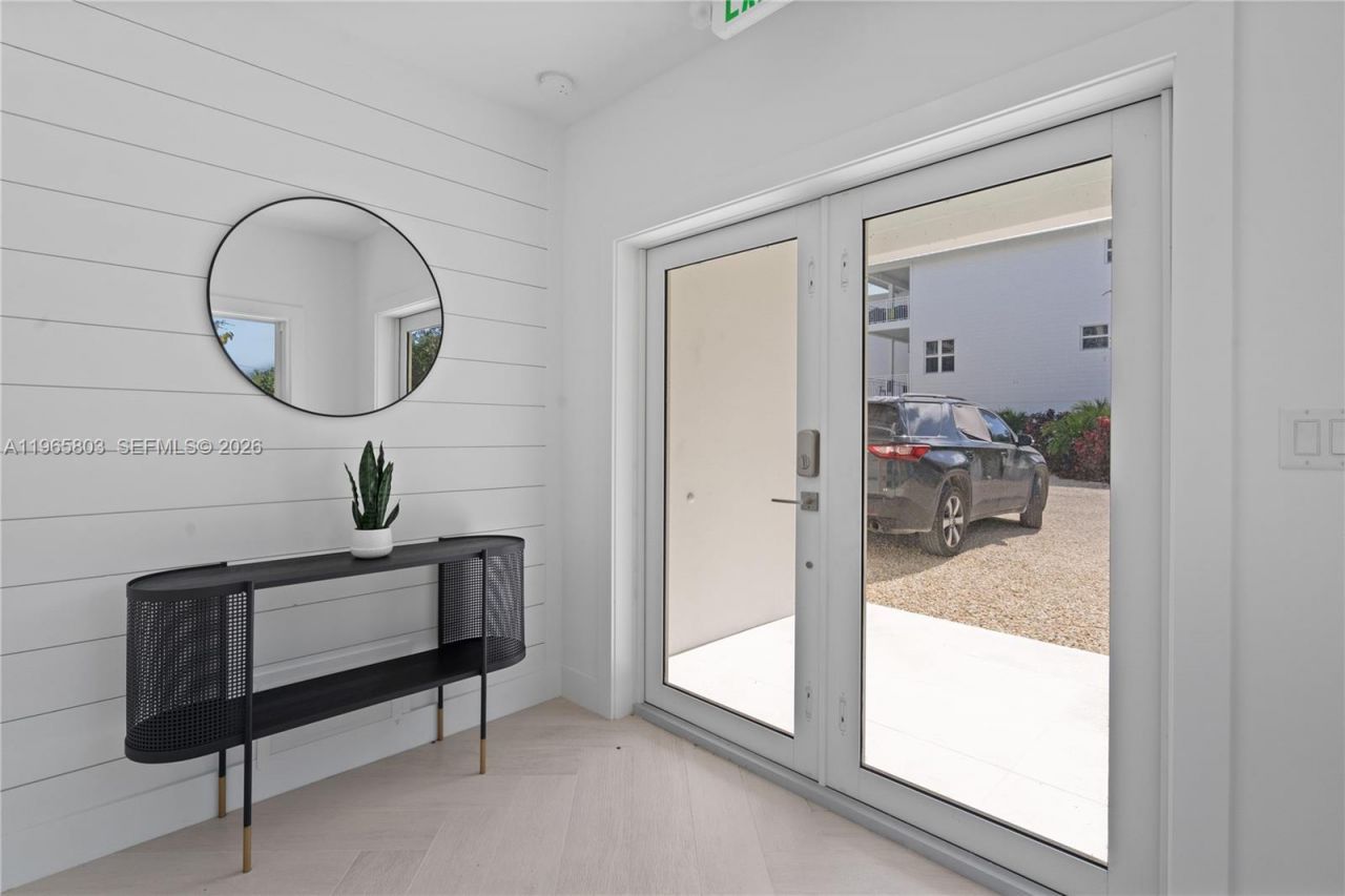 84745 Old Hwy , Unit 4, Islamorada, FL 33036 Photo