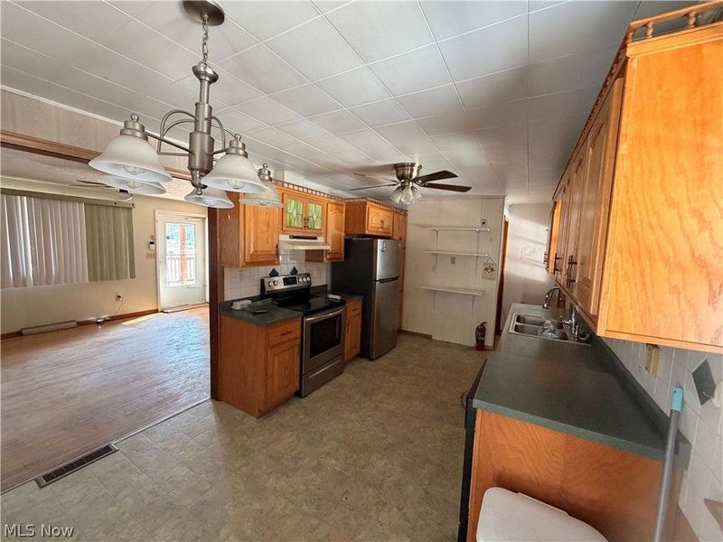 8587 County Road 15, Rayland, OH 43943 Photo 9