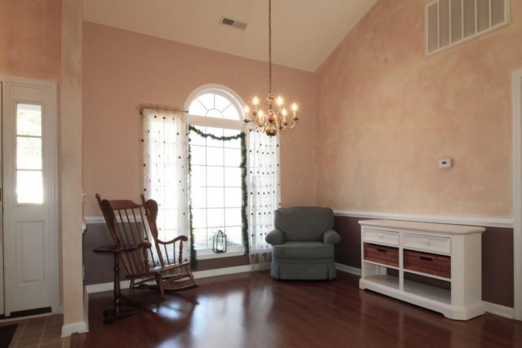 528 Westham Dr. Photo 22