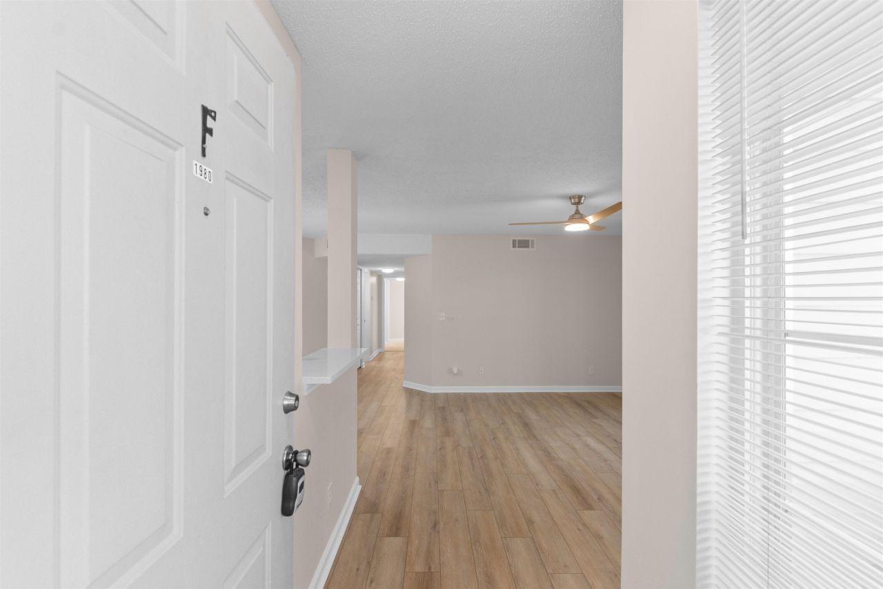 1980 Bent Grass Dr. Photo 2