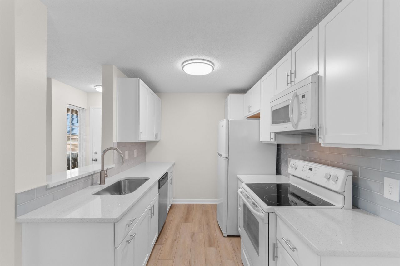 1980 Bent Grass Dr. Photo 8