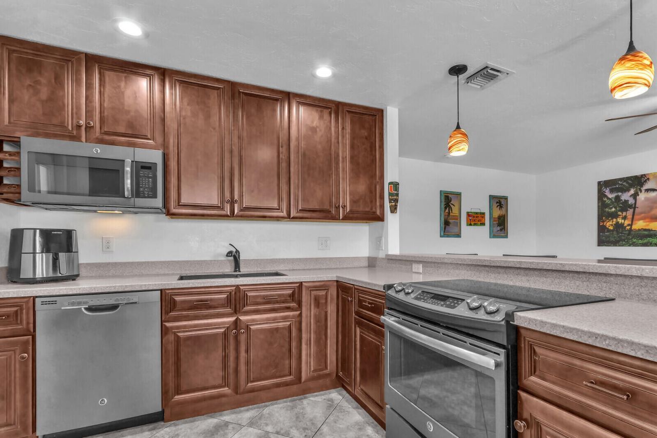 8151 SE Evergreen Street, Hobe Sound, FL 33455 Photo