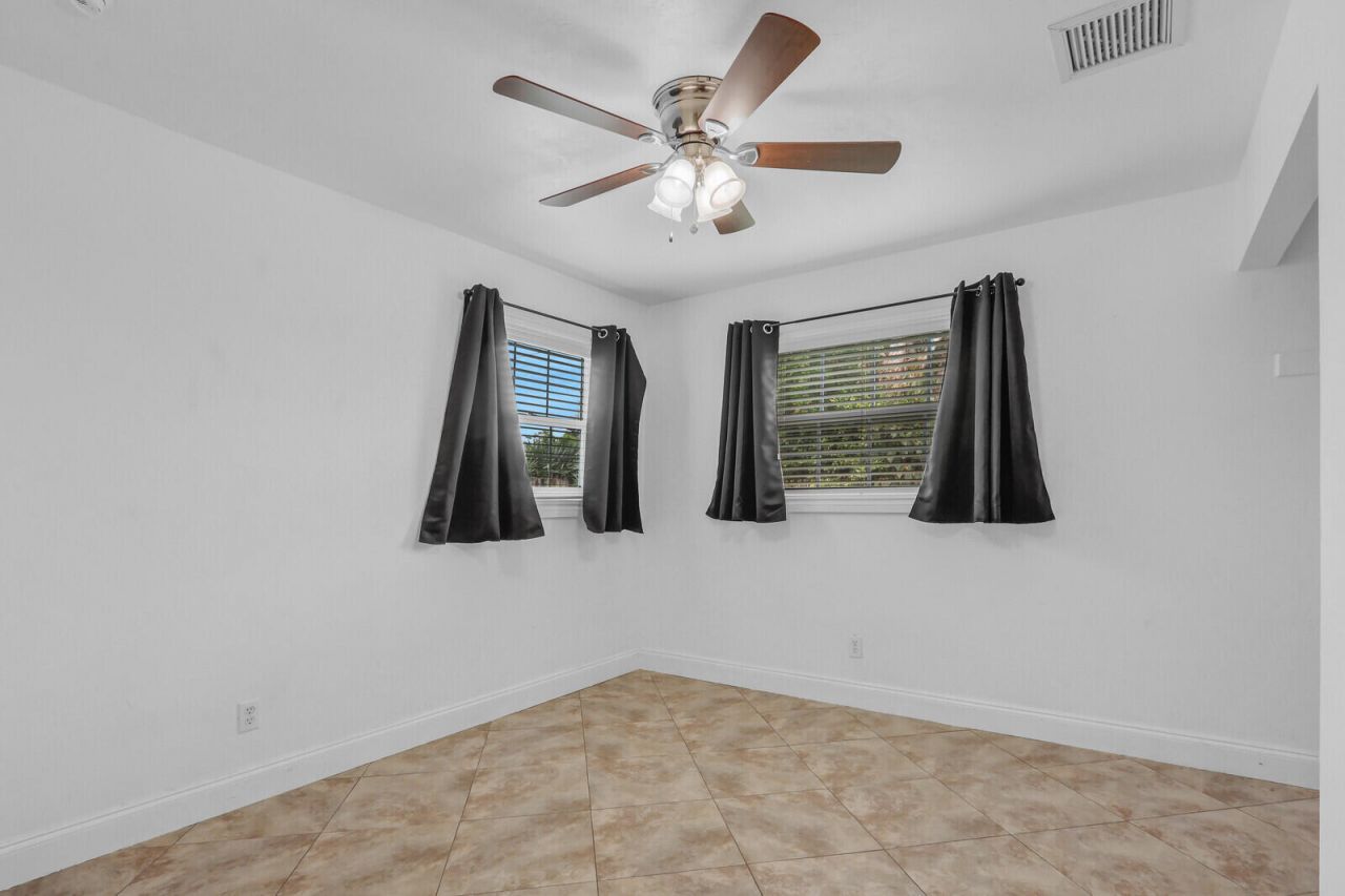 8151 SE Evergreen Street, Hobe Sound, FL 33455 Photo