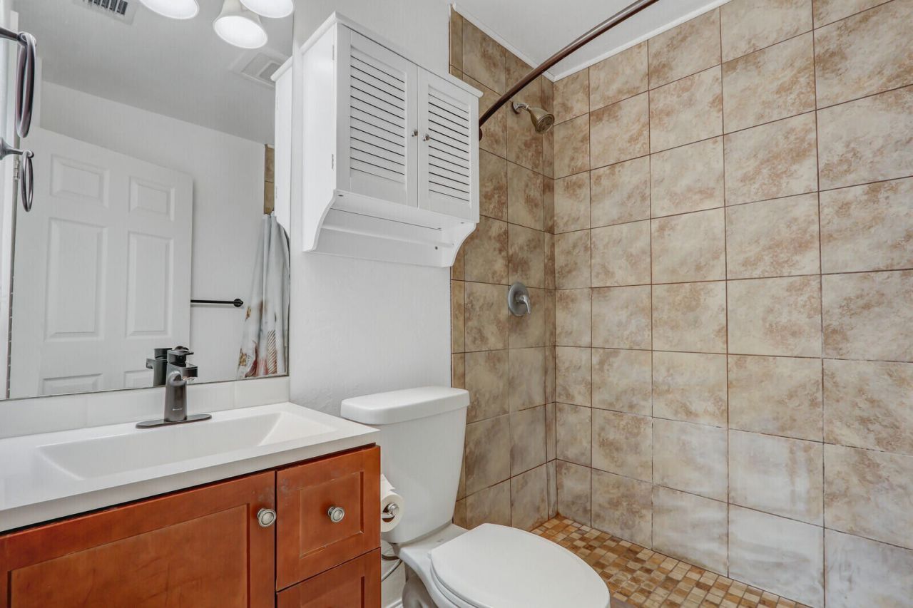 8151 SE Evergreen Street, Hobe Sound, FL 33455 Photo