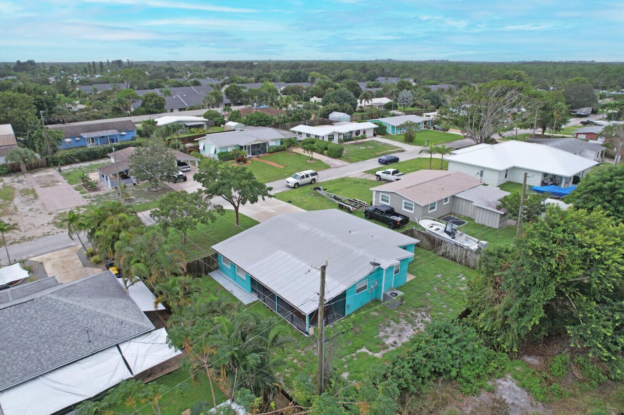 8151 SE Evergreen Street, Hobe Sound, FL 33455 Photo