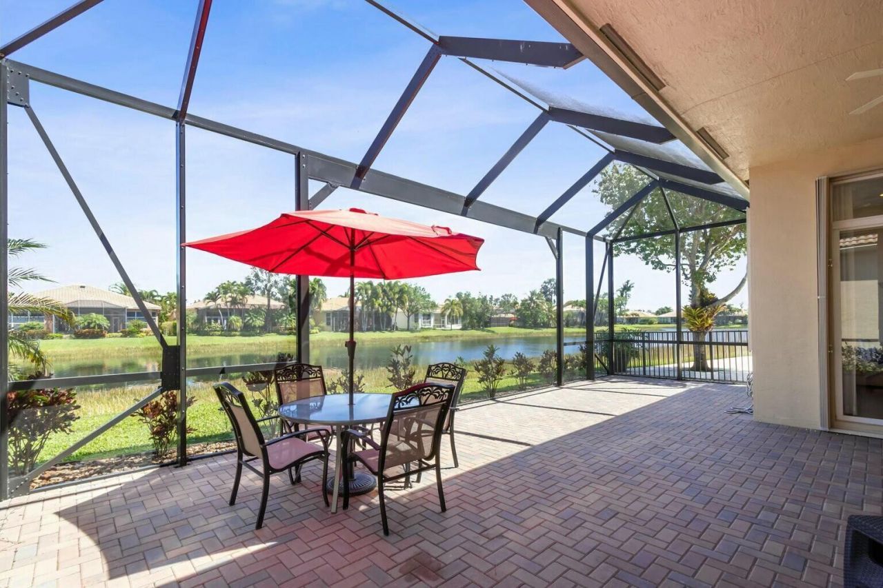 8709 Via Grande E, Wellington, FL 33411 Photo