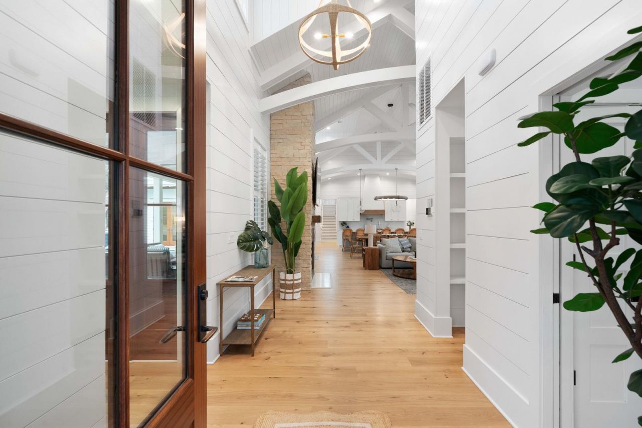 33 27th Avenue Photo 12