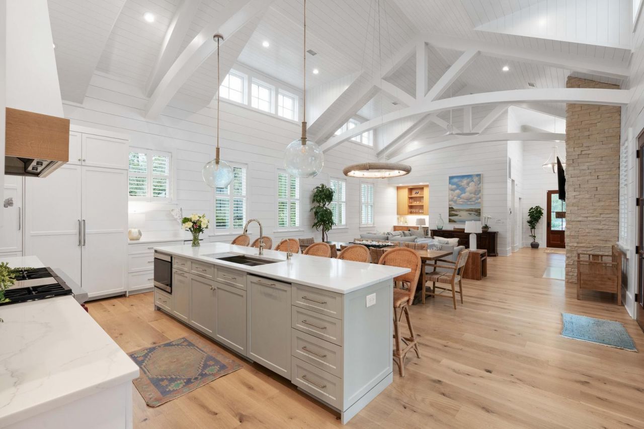 33 27th Avenue Photo 16