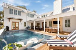 33 27th Avenue photo 4