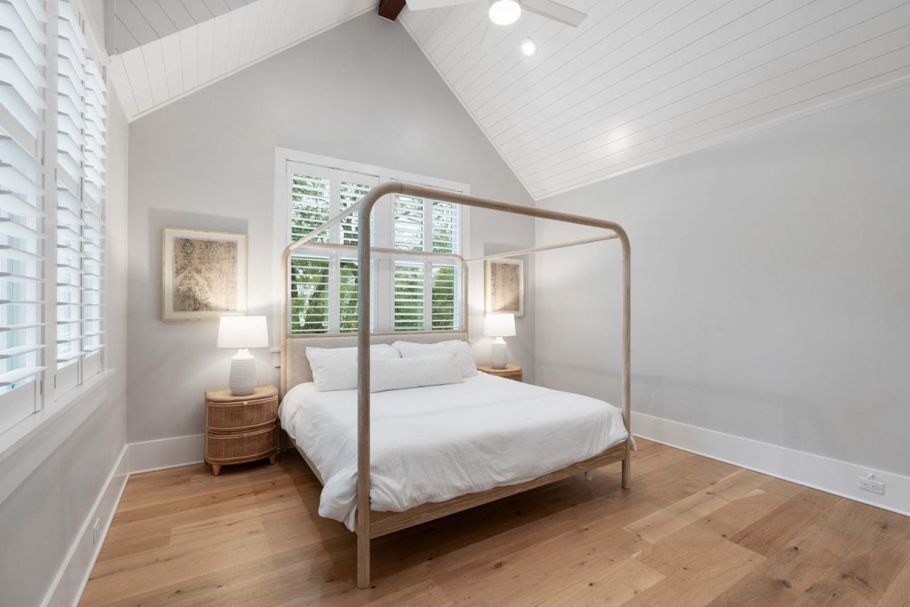 33 27th Avenue Photo 45