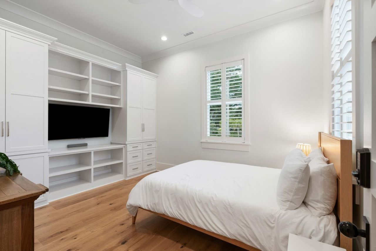 33 27th Avenue Photo 49