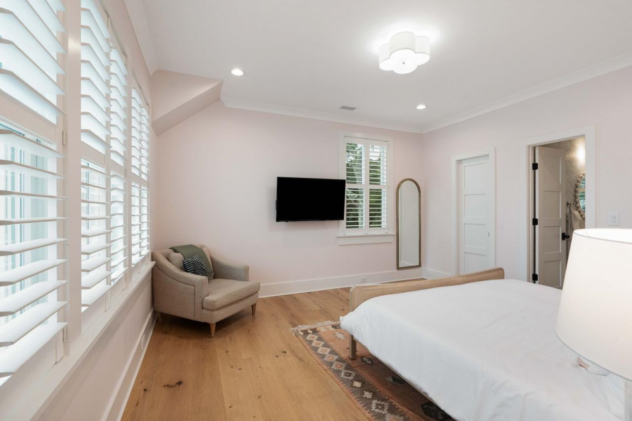 33 27th Avenue Photo 67