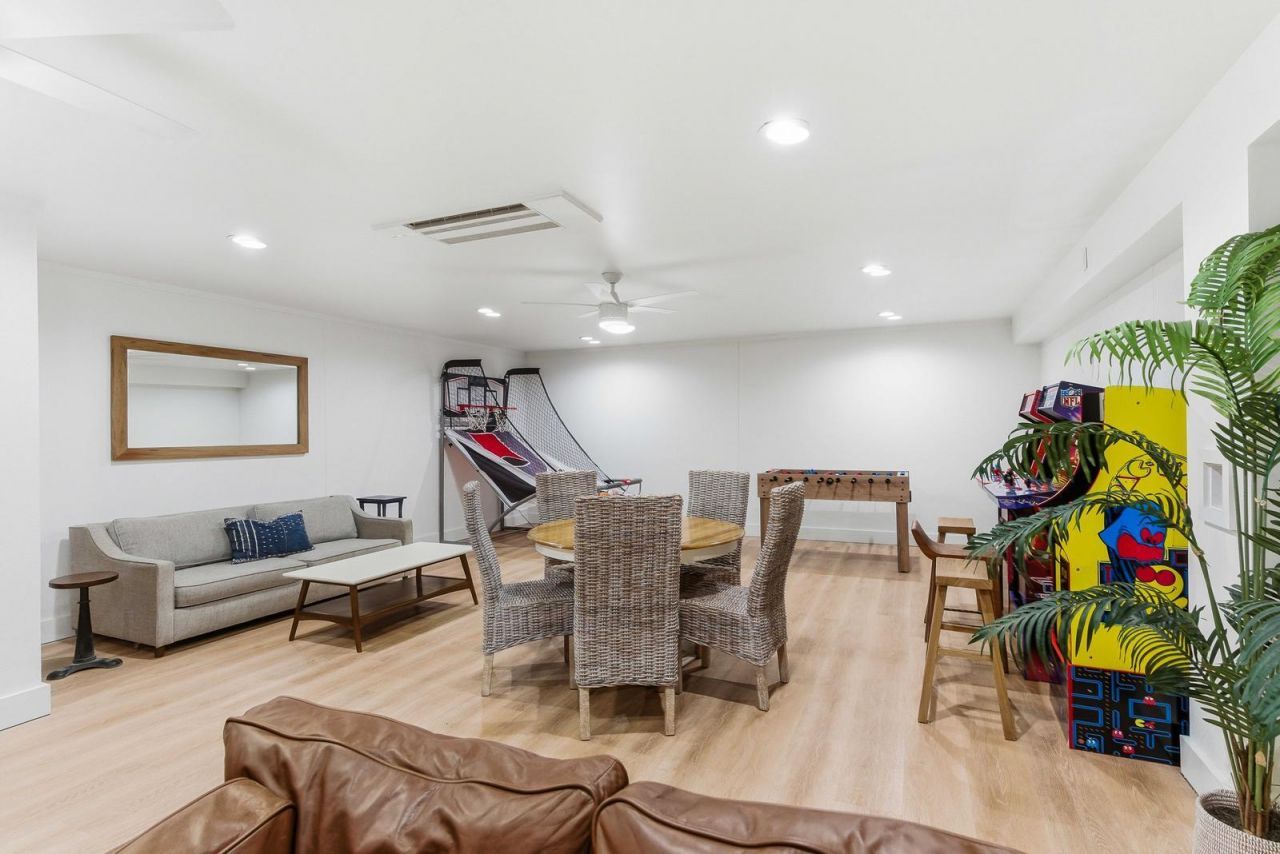 33 27th Avenue Photo 70