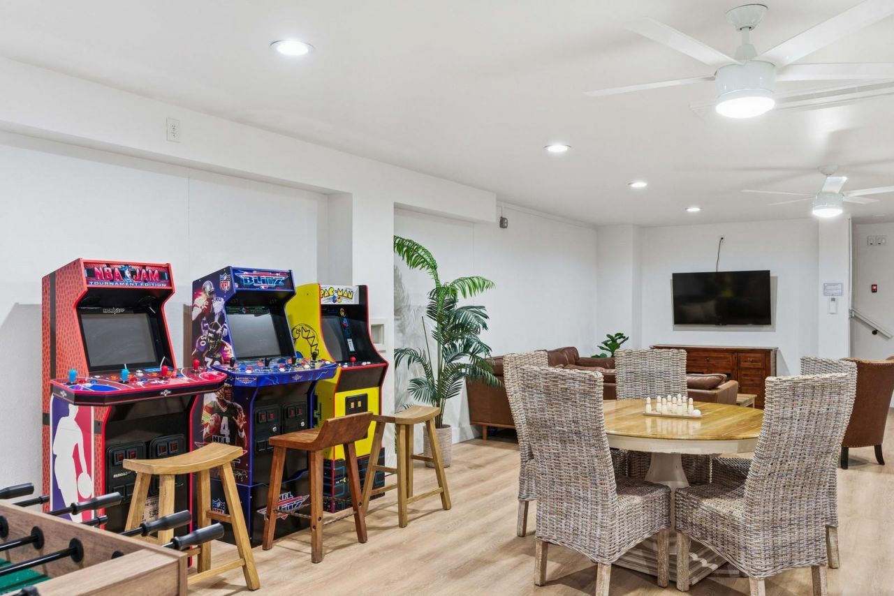 33 27th Avenue Photo 72