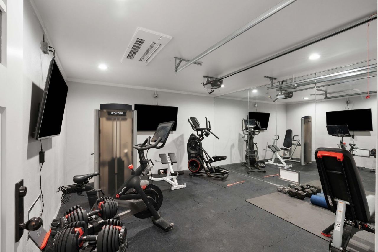 33 27th Avenue Photo 75