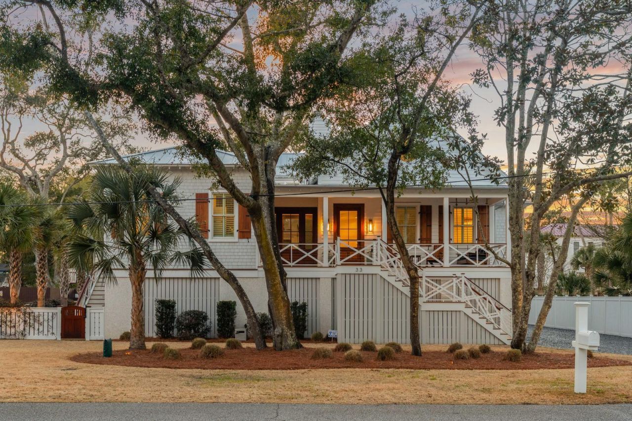 33 27th Avenue Photo 8