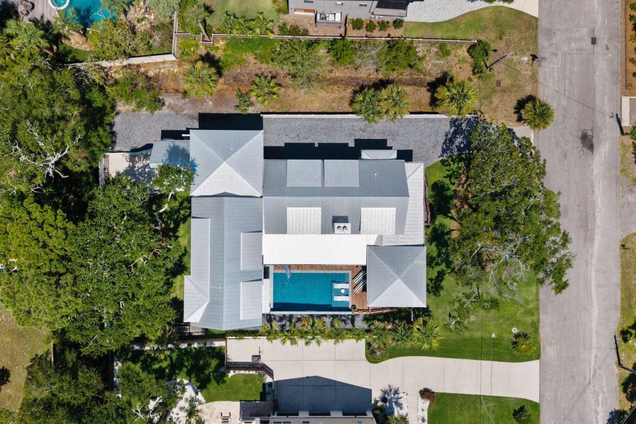 33 27th Avenue Photo 90