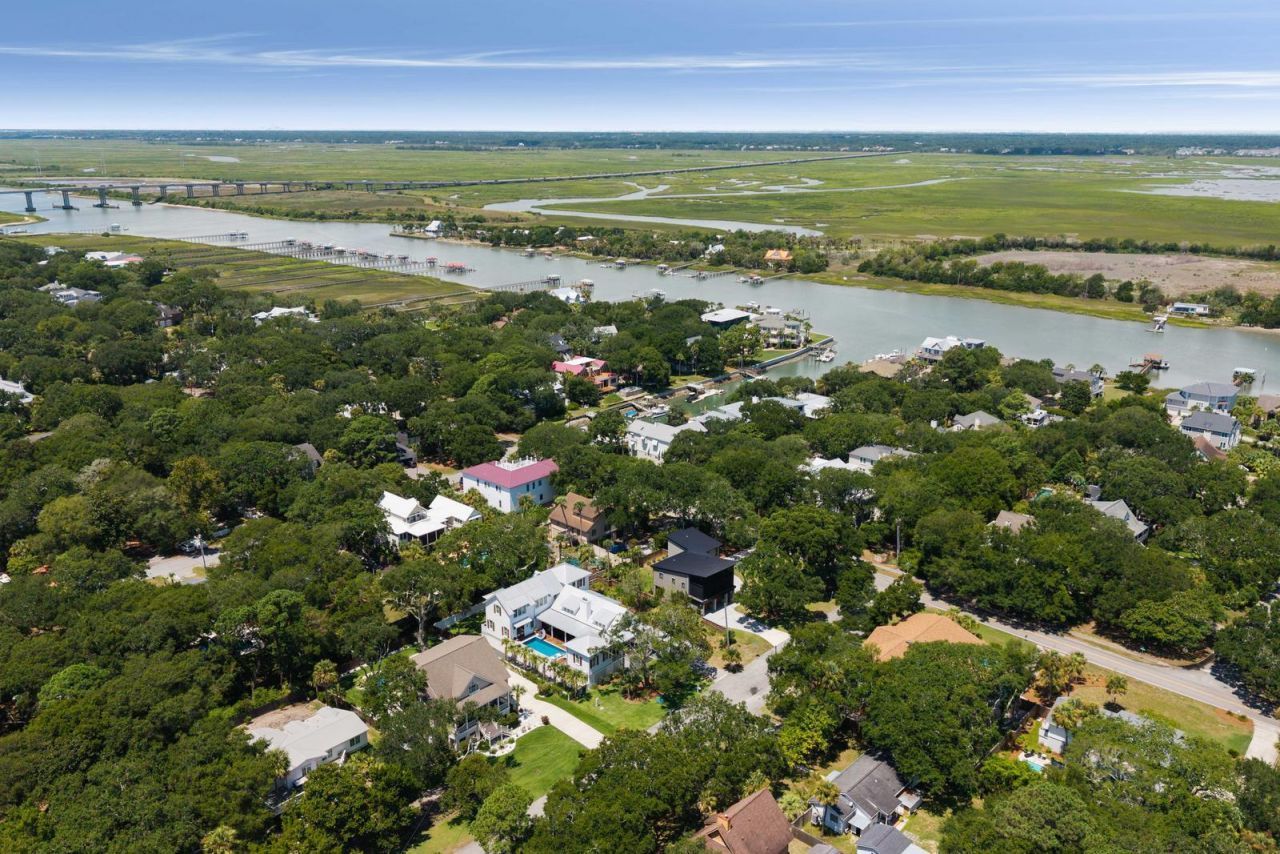 33 27th Avenue Photo 91