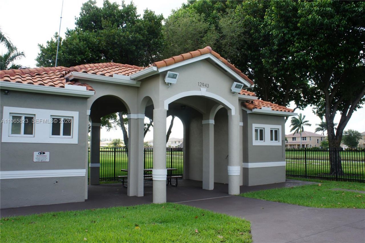 12885 SW 49th Ct, Miramar, FL 33027 Photo