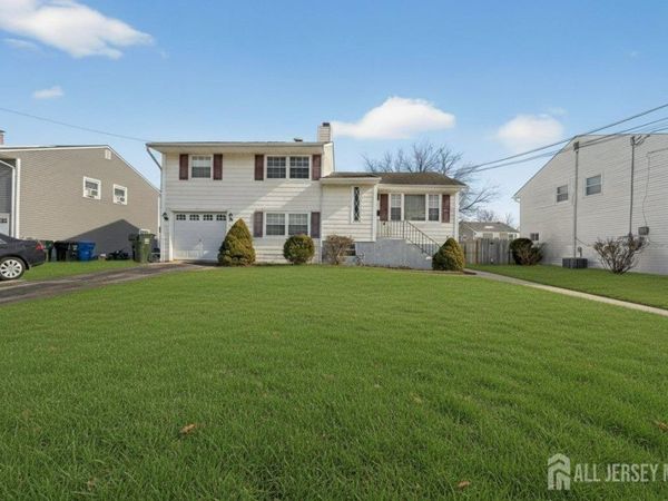 26 S Michael Street, Fords, NJ 08863
