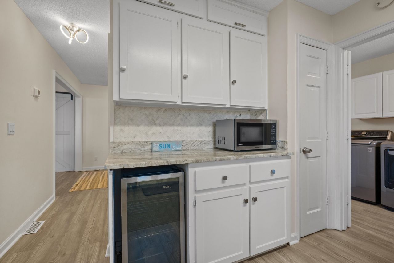 406 Lafayette Rd.  Photo 14