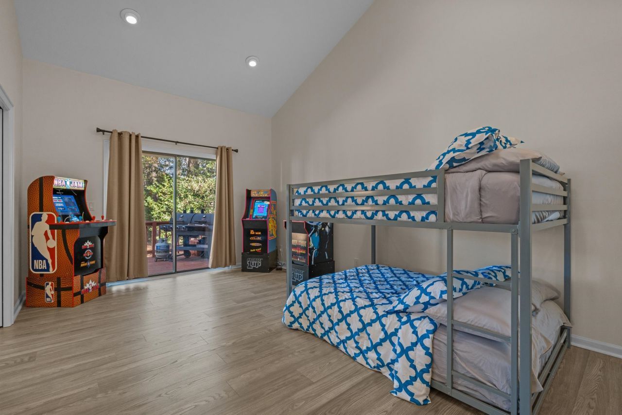 406 Lafayette Rd.  Photo 15